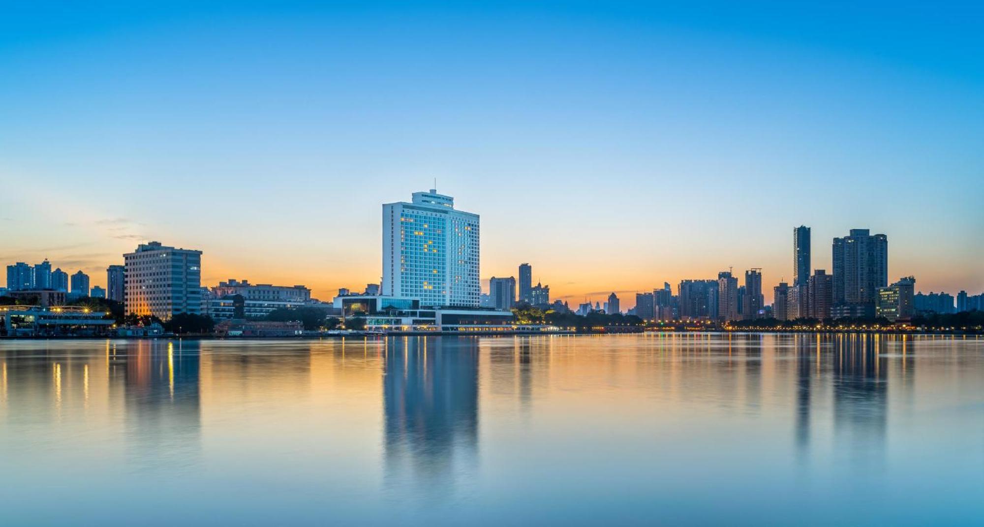 白天鹅宾馆广州